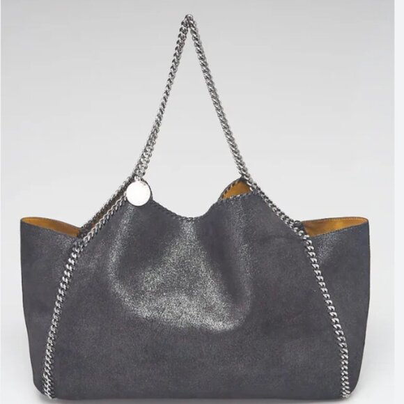 Stella McCartney Large Reversible Falabella tote in Black - Picture 3 of 16